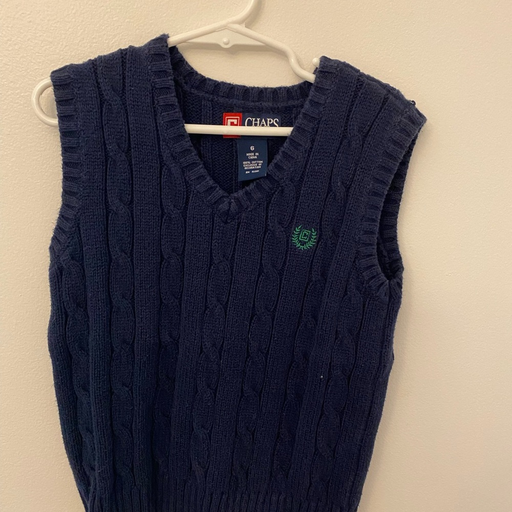 Chaps boys sweater vest pull over size 6